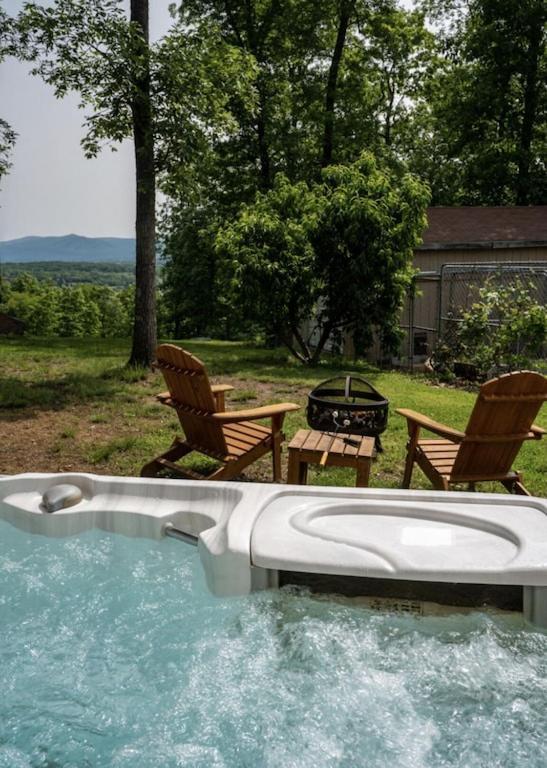 Mockingbird Mountain Spa And Retreat 루레이 외부 사진